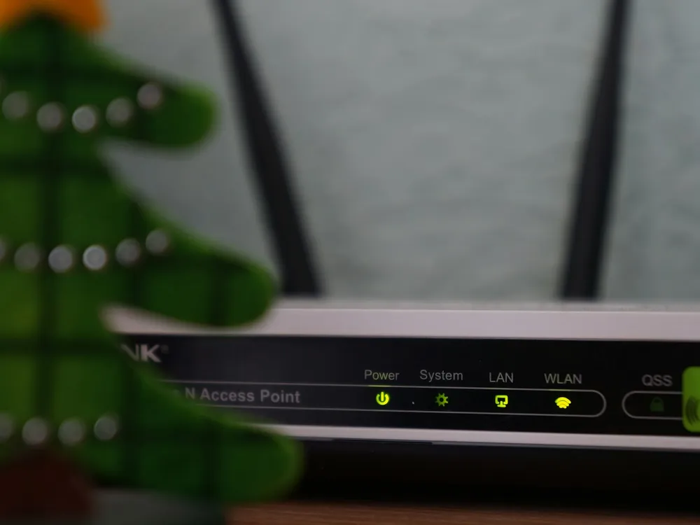 Antenli modem ve erişim cihazı